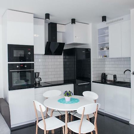 Apartament Winogrady Hawelanska Poznań Exterior foto